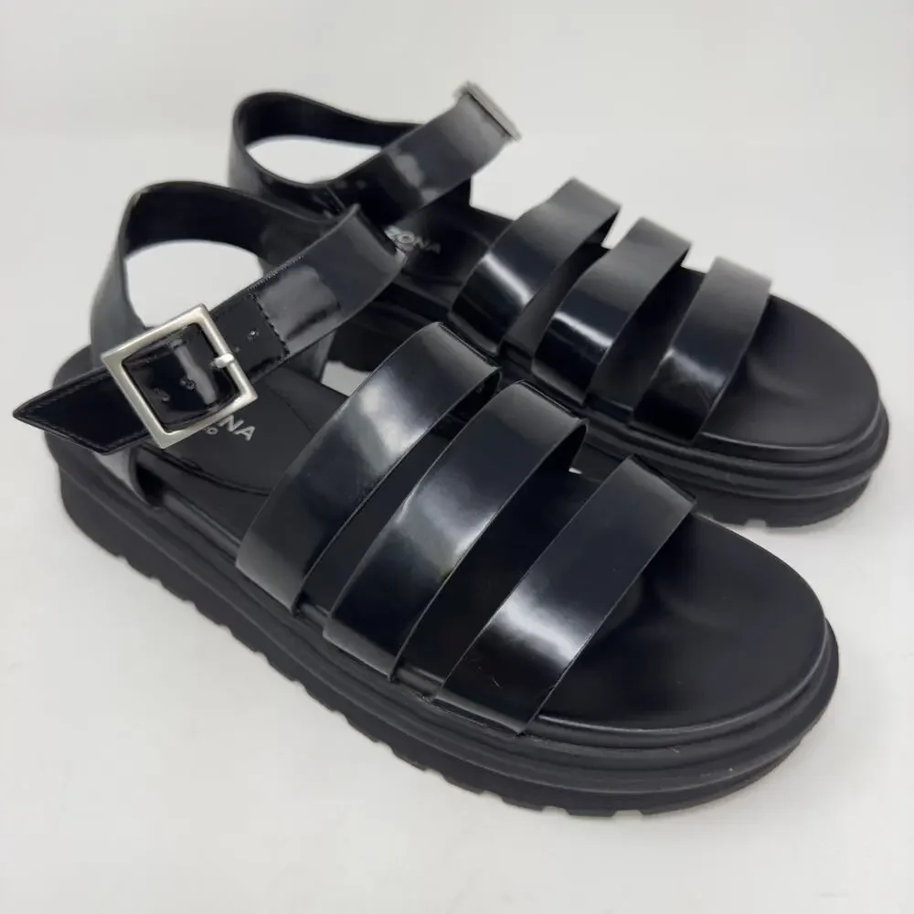 Arizona Women's Black Augie Strap Sandals 9